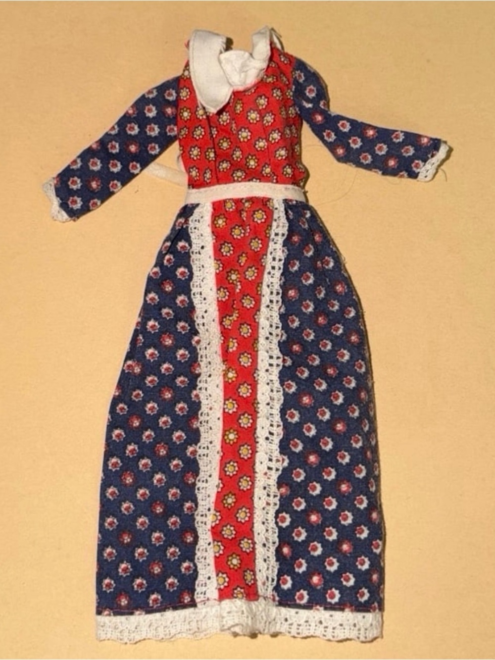Vintage 1976 Barbie Best Buy Fashion Blue and Red Maxi Dress - #9164